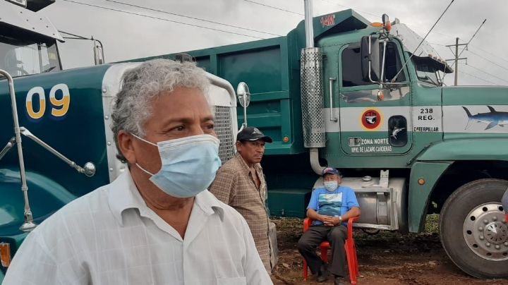 Volqueteros exigen contrato directo con la constructora del Tren Maya