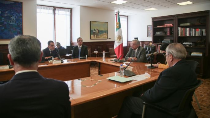 López Obrador se reúne con ejecutivo global de Pfizer