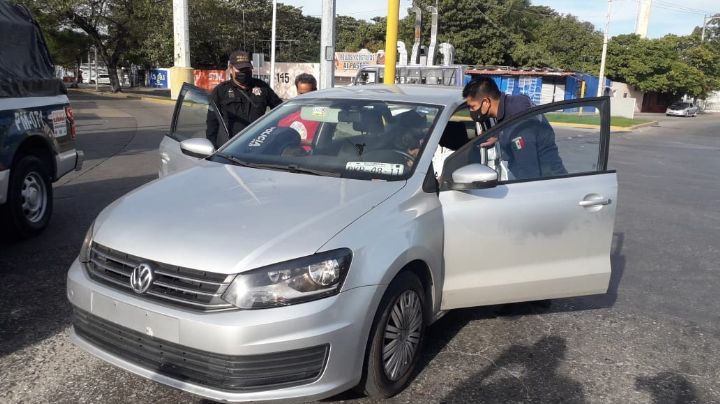Conductor se queda dormido al volante y es detenido en Ciudad del Carmen
