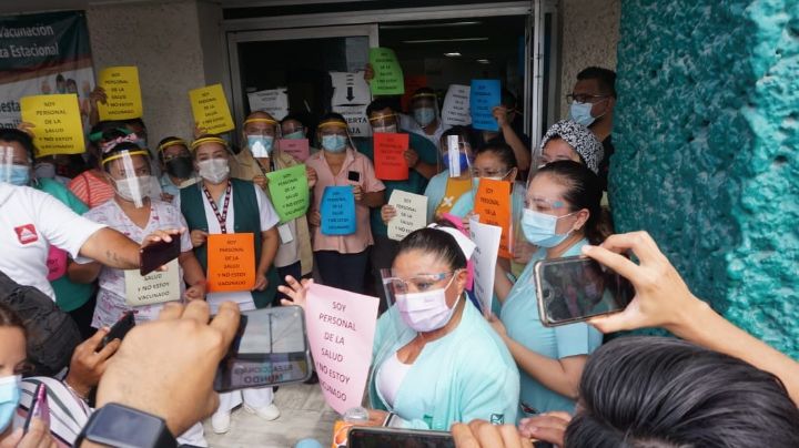 Enfermeras del IMSS exigen ser vacunadas contra el COVID-19 en Campeche: VIDEO
