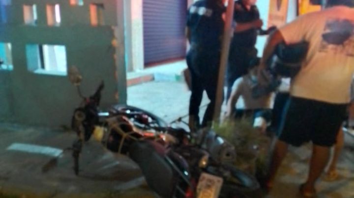 Auto choca a motociclista en Mérida sin contar con seguro vehicular