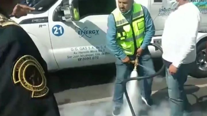 Detienen a gasero por ‘rociar’ a policías de la CDMX con gas LP durante el bloqueo: VIDEO