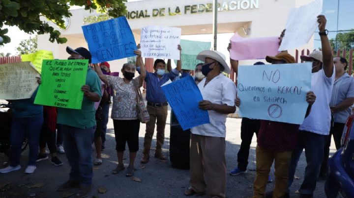 Pobladores de Izamal protestan contra granja porcícola de Kekén ante el Poder Judicial