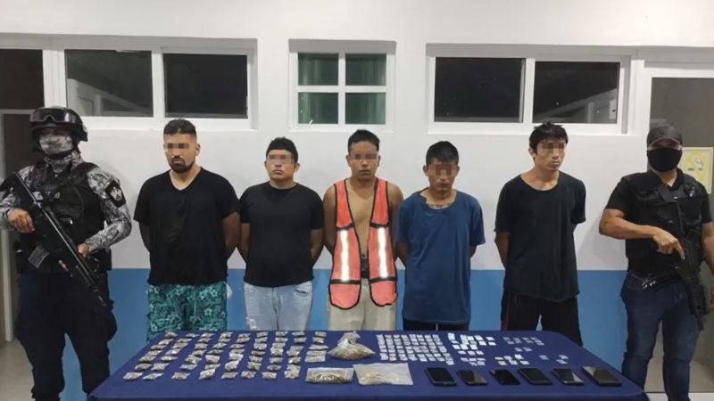 Detienen a nueve hombres acusados de homicidio y narcomenudeo en Tulum
