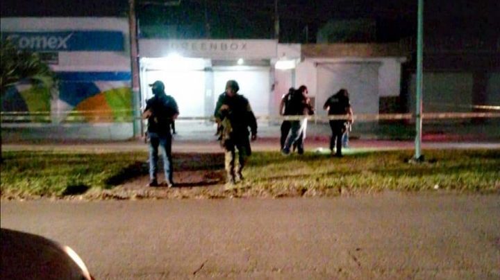 Hombres a bordo de una motocicleta disparan contra dos establecimientos en Chetumal