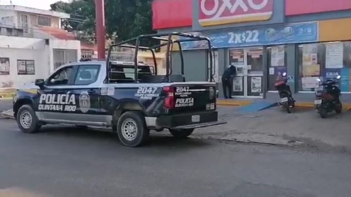 Hombre roba a mano armada un Oxxo en Felipe Carrillo Puerto