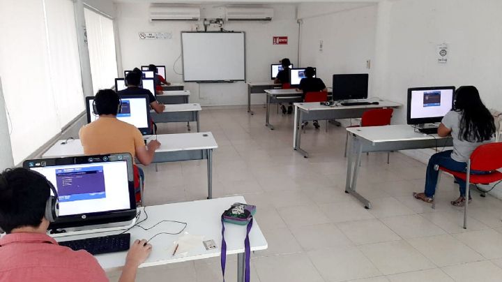 Ingenio de estudiantes de la Universidad Tecnológica de Campeche los lleva a Malasia