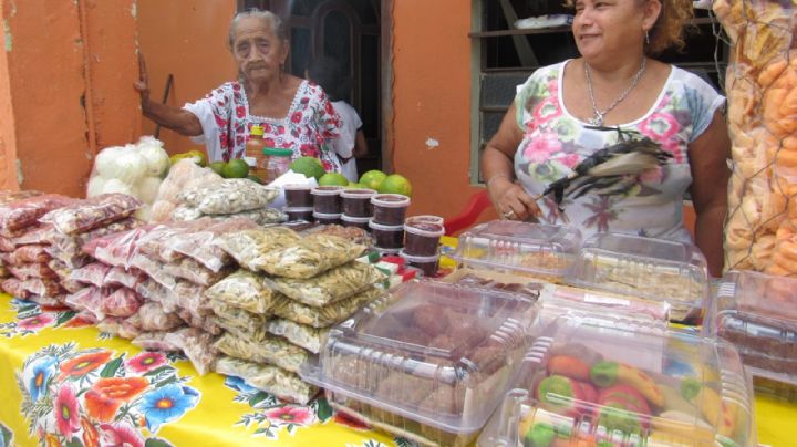 Elena Pacho, una vida preparando dulces tradicionales para el Hanal Pixán en Acanceh