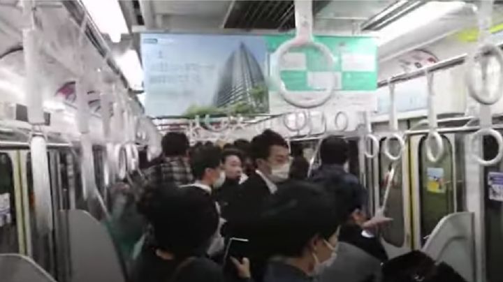 Ataque con cuchillo en un tren de Tokio deja 15 heridos: VIDEO