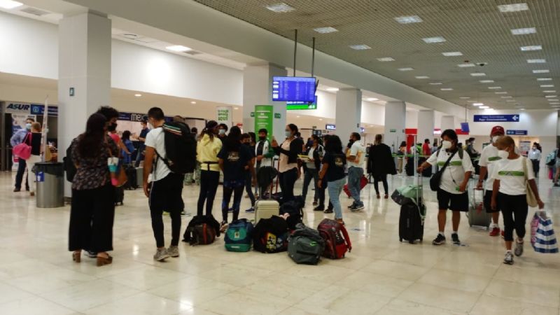 Vuelo 448 de Volaris llega al aeropuerto de Mérida con tres horas de retraso