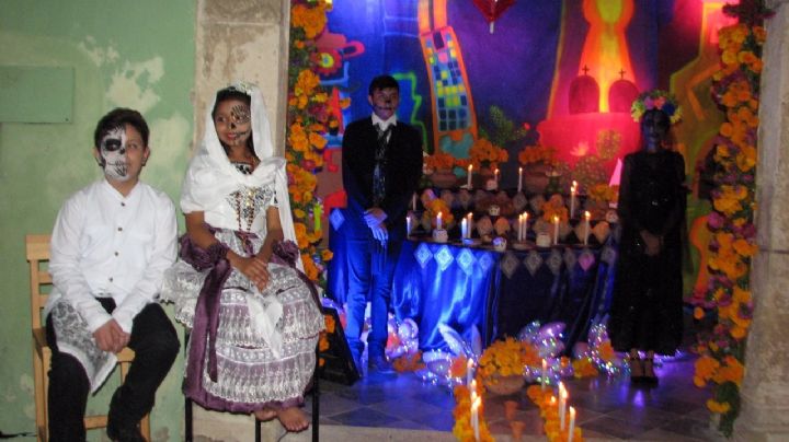 Exposición de altares de la calle 59 beneficia a comerciantes de Campeche según la SECTUR