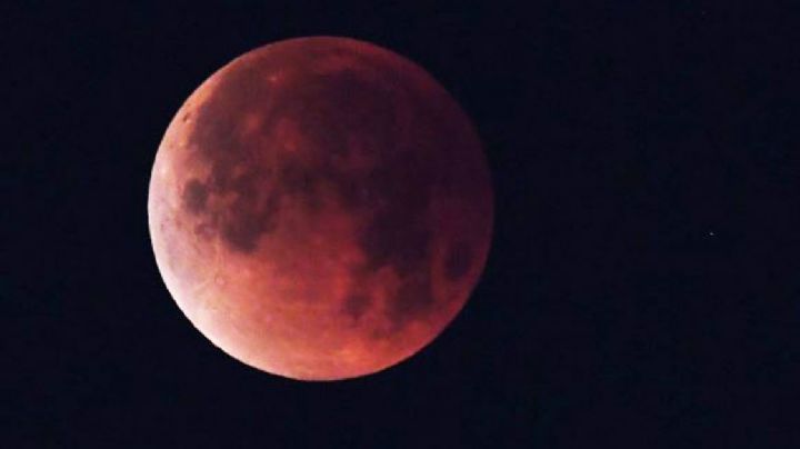 Eclipse lunar: ¿A qué hora ver el fenómeno astronómico más largo del siglo?