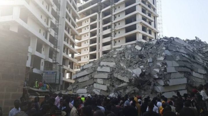 Desplome de edificio de 21 pisos deja a tres muertos en Lagos, Nigeria