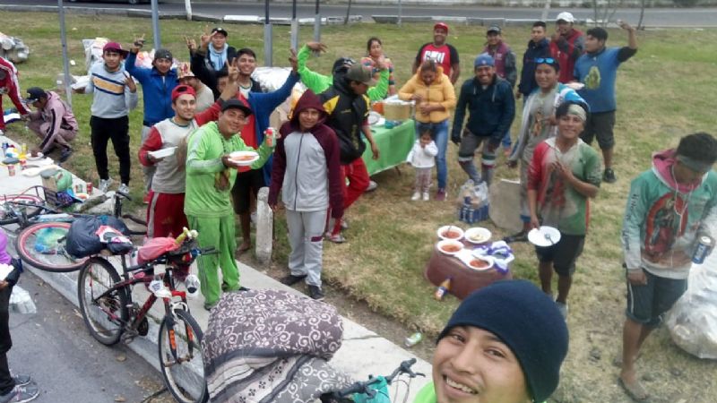Peregrinos de Peto cumplen promesa al llegar a la Basílica de Guadalupe en CDMX