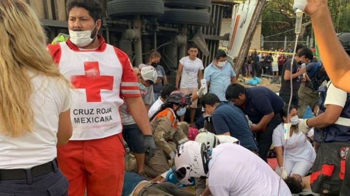 Revelan lista  de migrantes fallecidos y lesionados tras volcadura de tráiler en Chiapas
