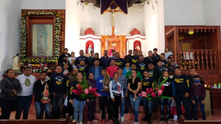 Guadalupanos celebran a la virgen en Palizada