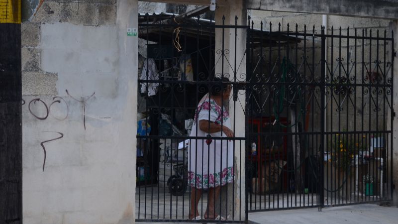 Ciudadanos de Cancún, temerosos de la delincuencia; refuerzan seguridad en viviendas