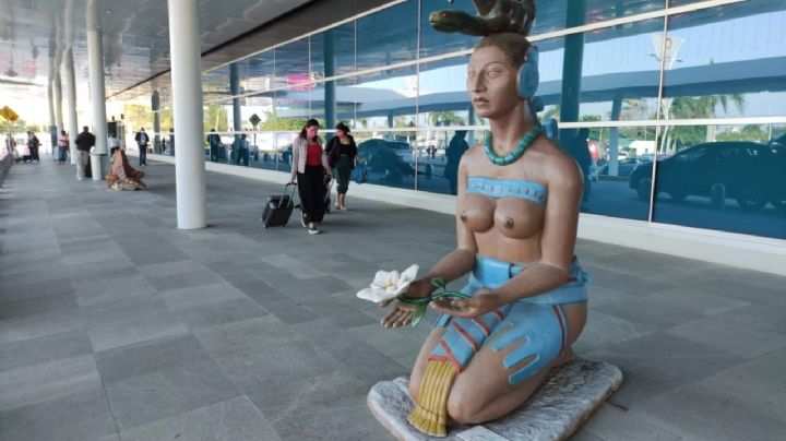 Mujer escribe carta para que se retire la escultura de la Diosa Ixchel en el Aeropuerto de Mérida