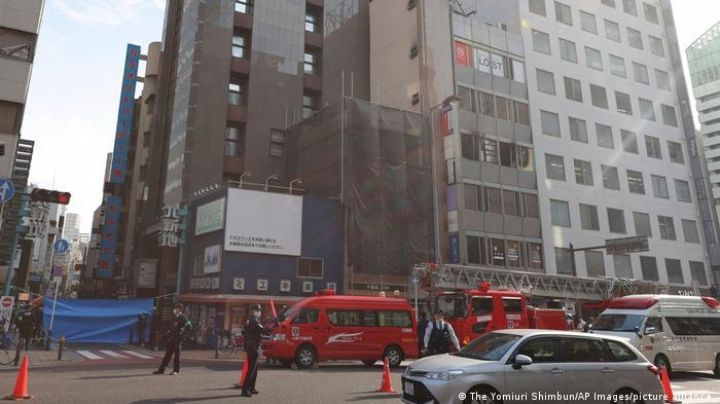 Incendio en edificio de Japón deja al menos 27 muertos