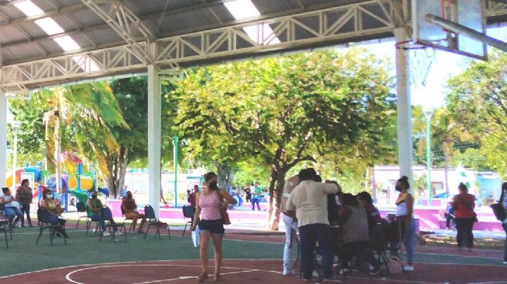 Gobierno Federal entrega apoyos a madres trabajadoras de Sabancuy, Campeche