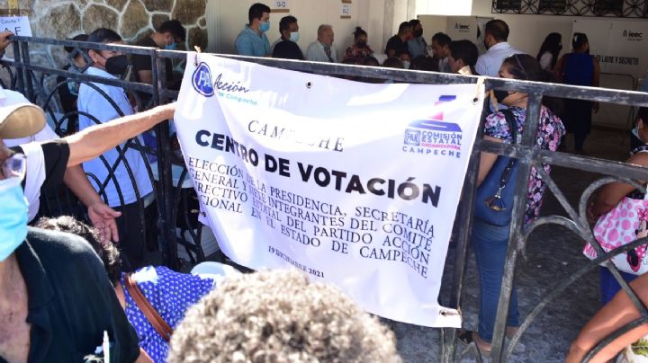 Realizan elecciones para nuevo presidente del PAN en Campeche