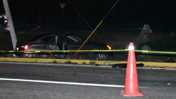 Muere conductor al chocar en la carretera Conkal - Mérida