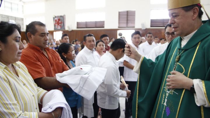 Arzobispo de Yucatán llama a católicos a recibir a Jesús en la figura de migrantes y pobres