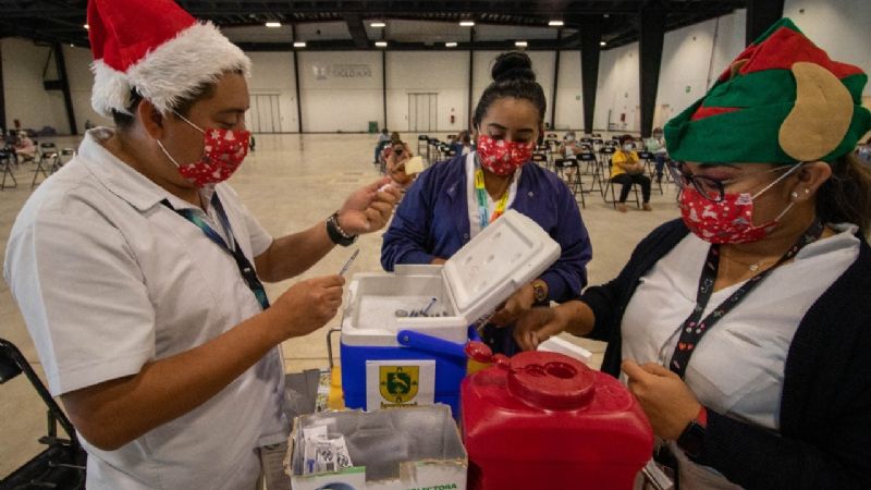 Enfermeros de Mérida revelan cómo son las jornadas de vacunación: Ya perdí la cuenta