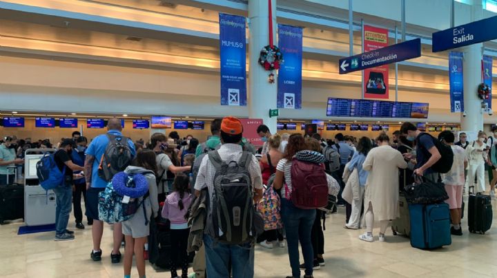 Aeropuerto de Cancún, sin personal que mida temperatura de viajeros: VIDEO