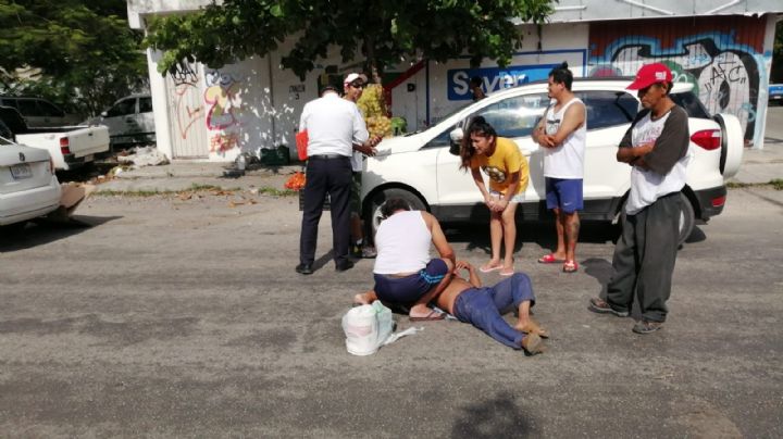 Atropellan a un hombre en la SM 220 de Cancún; espera más de 40 minutos una ambulancia