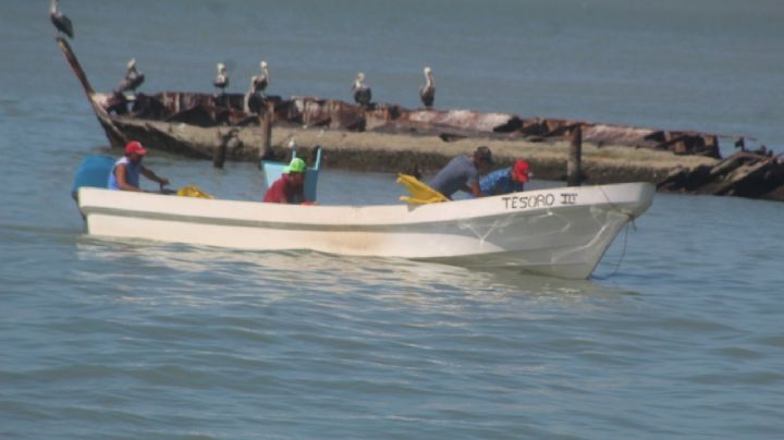 "Piratas modernos" dejan a cuatro pescadores a la deriva en Ciudad del Carmen