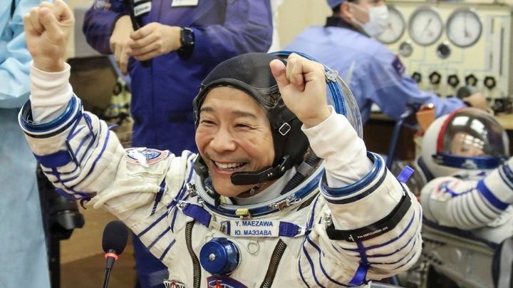 Multimillonario japonés viaja al espacio en una nave rusa