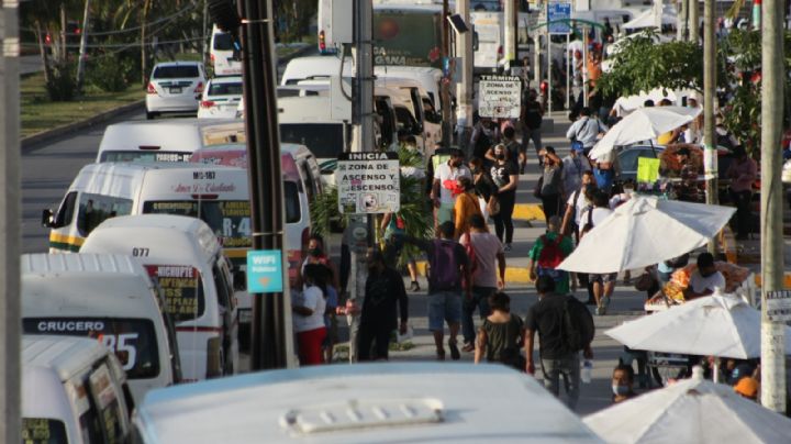 Transporte público en Quintana Roo incumple con restricciones de cupo