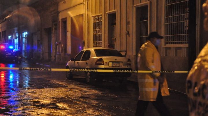 Abuelito muere en un auto mientras lo llevaban al hospital en Mérida