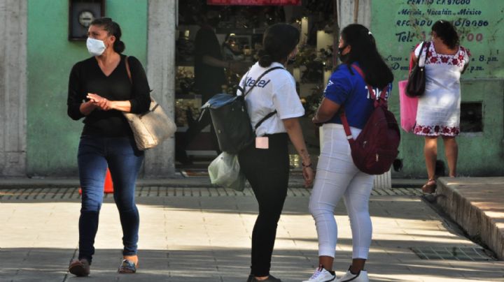 Mujeres de Yucatán, las más 'pegadas' al internet; cifra supera a hombres, según Inegi