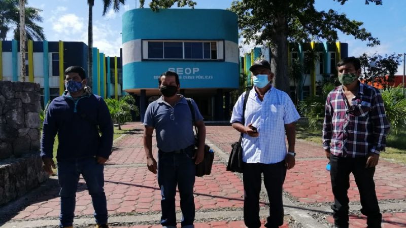 Delegados municipales de Othón P. Blanco bloquean carretera Chetumal-Escárcega