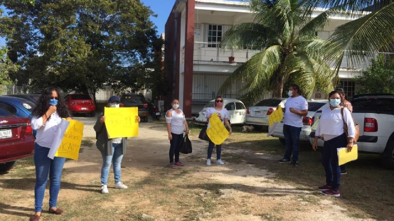 Maestros de Chetumal denuncian incumplimiento en proceso de asignación de plazas