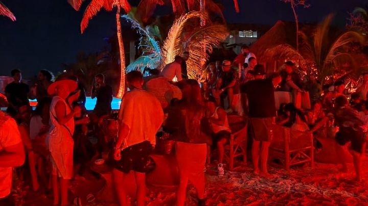 Promocionan en Facebook fiesta clandestina en Playa del Carmen para 2022 pese al COVID