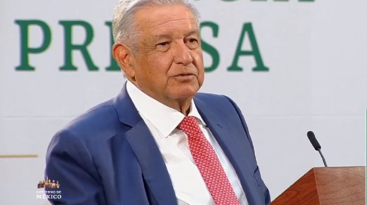 López Obrador crítica a medios de comunicación por defender empresas energéticas