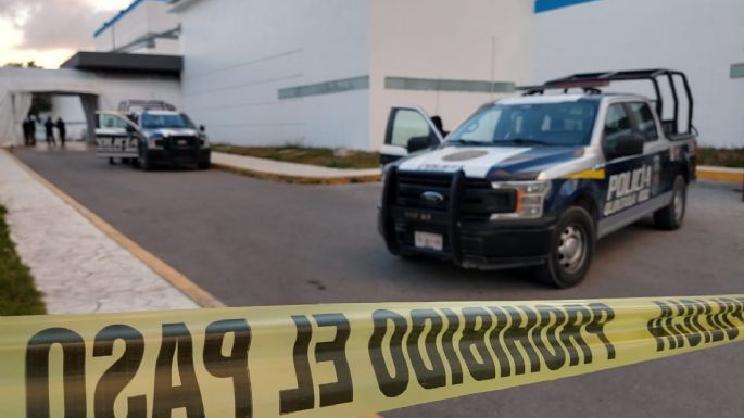 Muere un hombre con herida de bala en la entrada del Hospital General de Cancún
