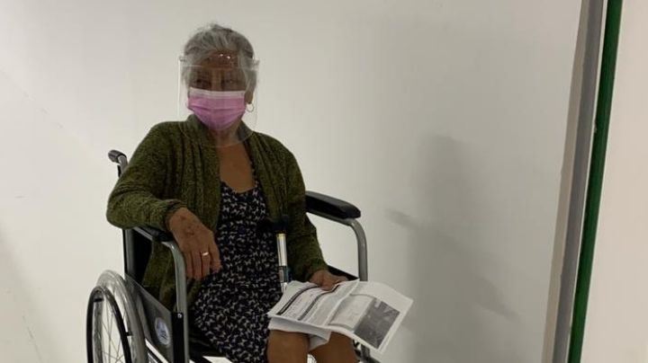 Cancún: Abuelita vacunada en el Hospital General indica sentirse mal