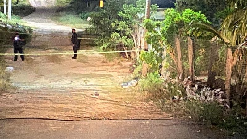 Muere una mujer y un niño tras volcadura sobre la carretera Campeche-Mérida