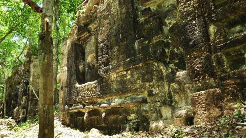 Lagunita, las fauces de la entrada al inframundo maya en Campeche