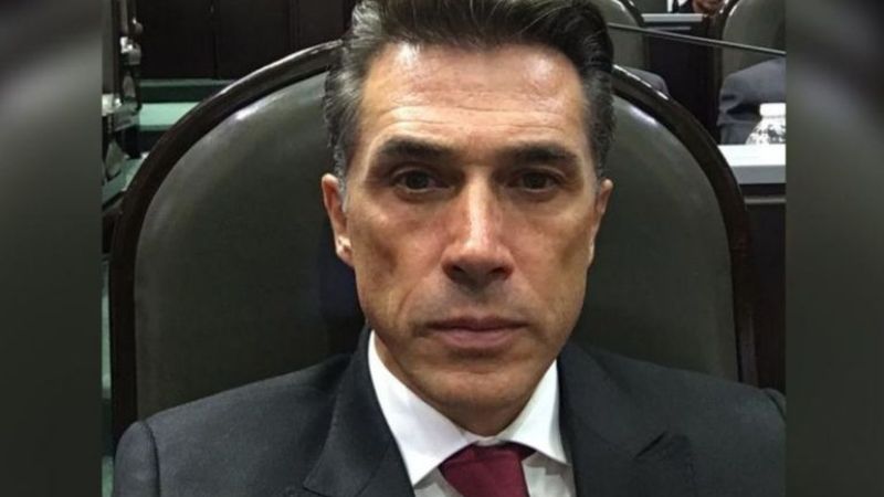 Sergio Mayer pide perdón a la constitución, tras ampliar mandato de Arturo Zaldívar