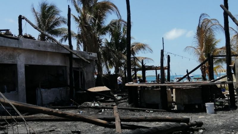 Incendio en Isla Mujeres: Restaurantes quemados podrían reabrir en una semana