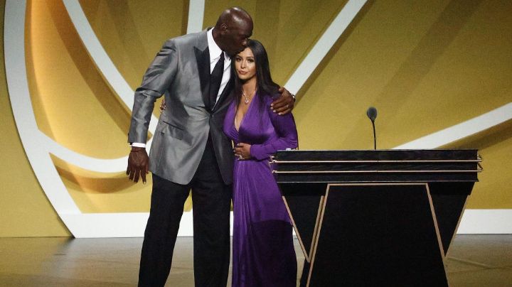 Así fue la emotiva inducción de Kobe Bryant al Salón de la Fama de la NBA: VIDEO