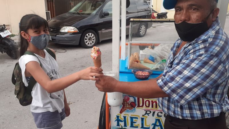 Don Kike endulza la vida de los cozumeleños con sus helados desde hace 28 años
