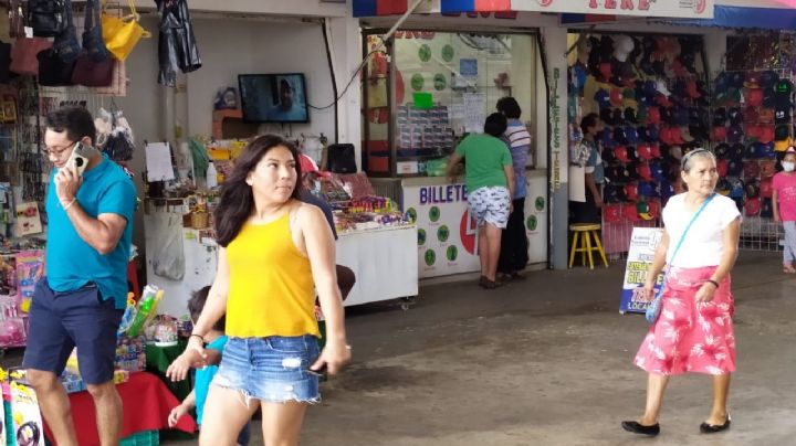 Locatarios del mercado de Ciudad del Carmen exigen se respeten medidas de protección