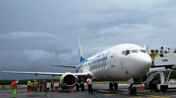 Transportistas esperan regreso de vuelos canadienses al aeropuerto de Cozumel