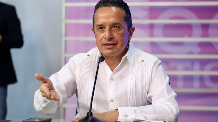 Carlos Joaquín desmiente Semáforo Rojo para la próxima semana; lo atacan en redes